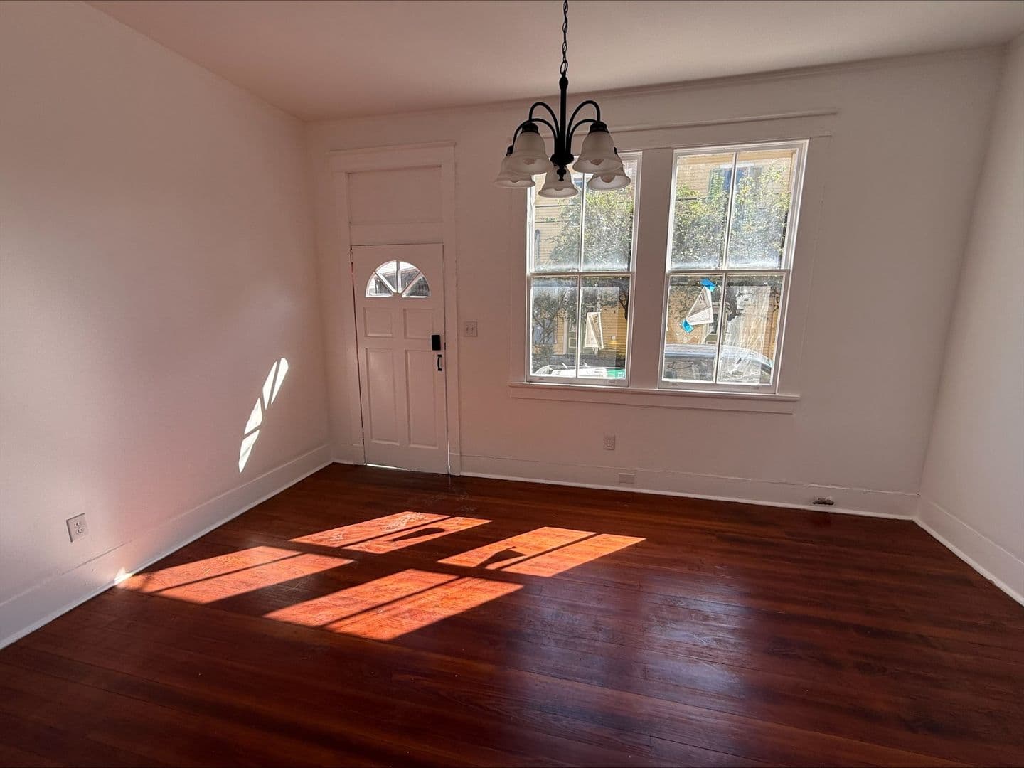 New Orleans Apartment: 1301 Frenchman Street