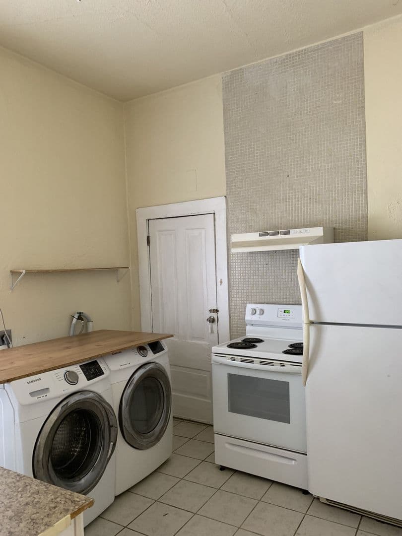 New Orleans Apartment: 2405 & 2405.5 Napoleon