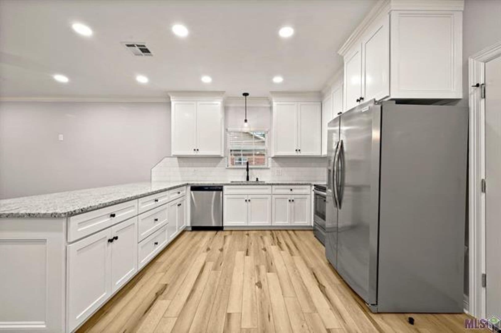 Baton Rouge House: 13411 Country Meadow Ave