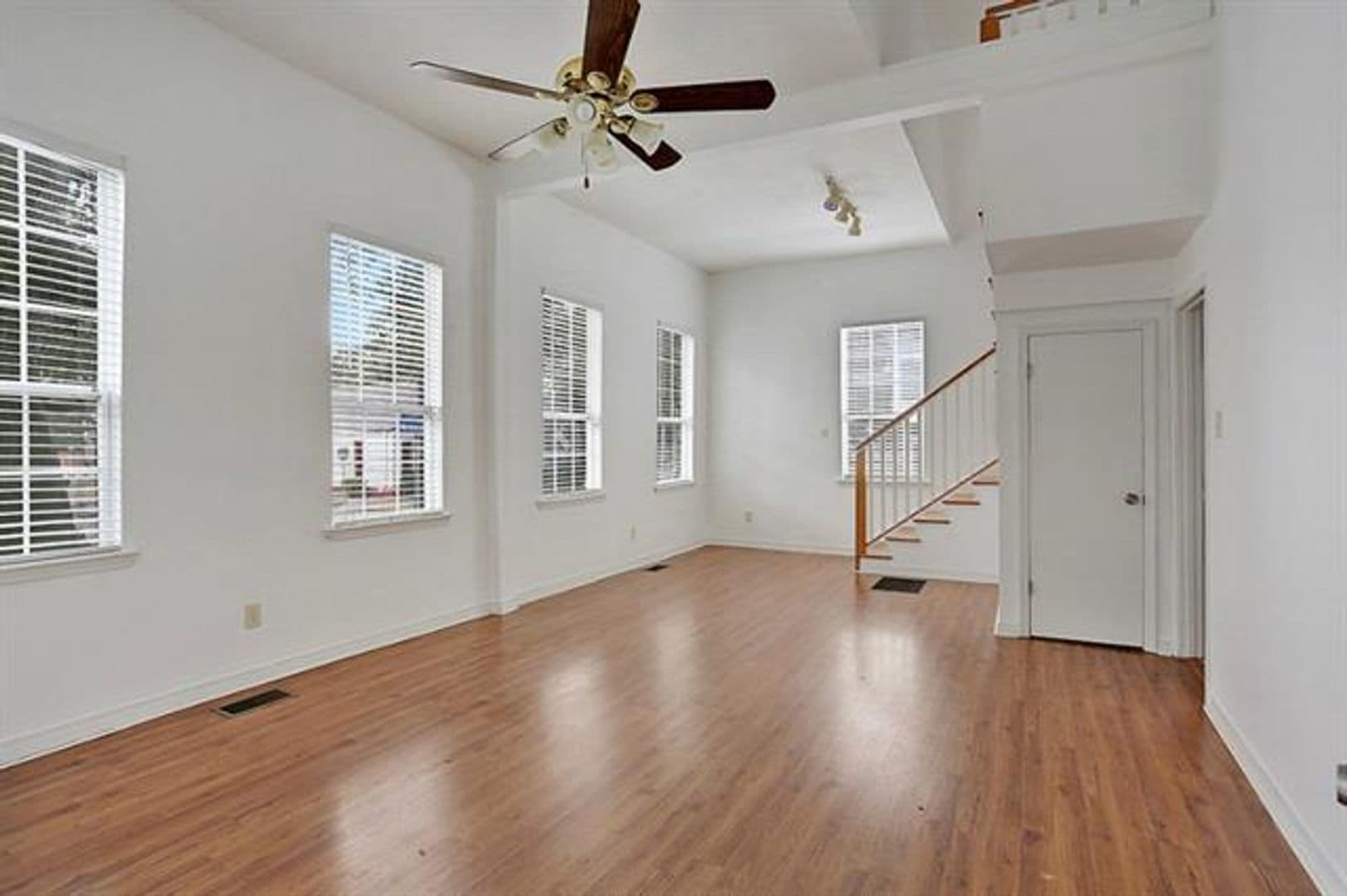 New Orleans Apartment: 843 Washington Ave.