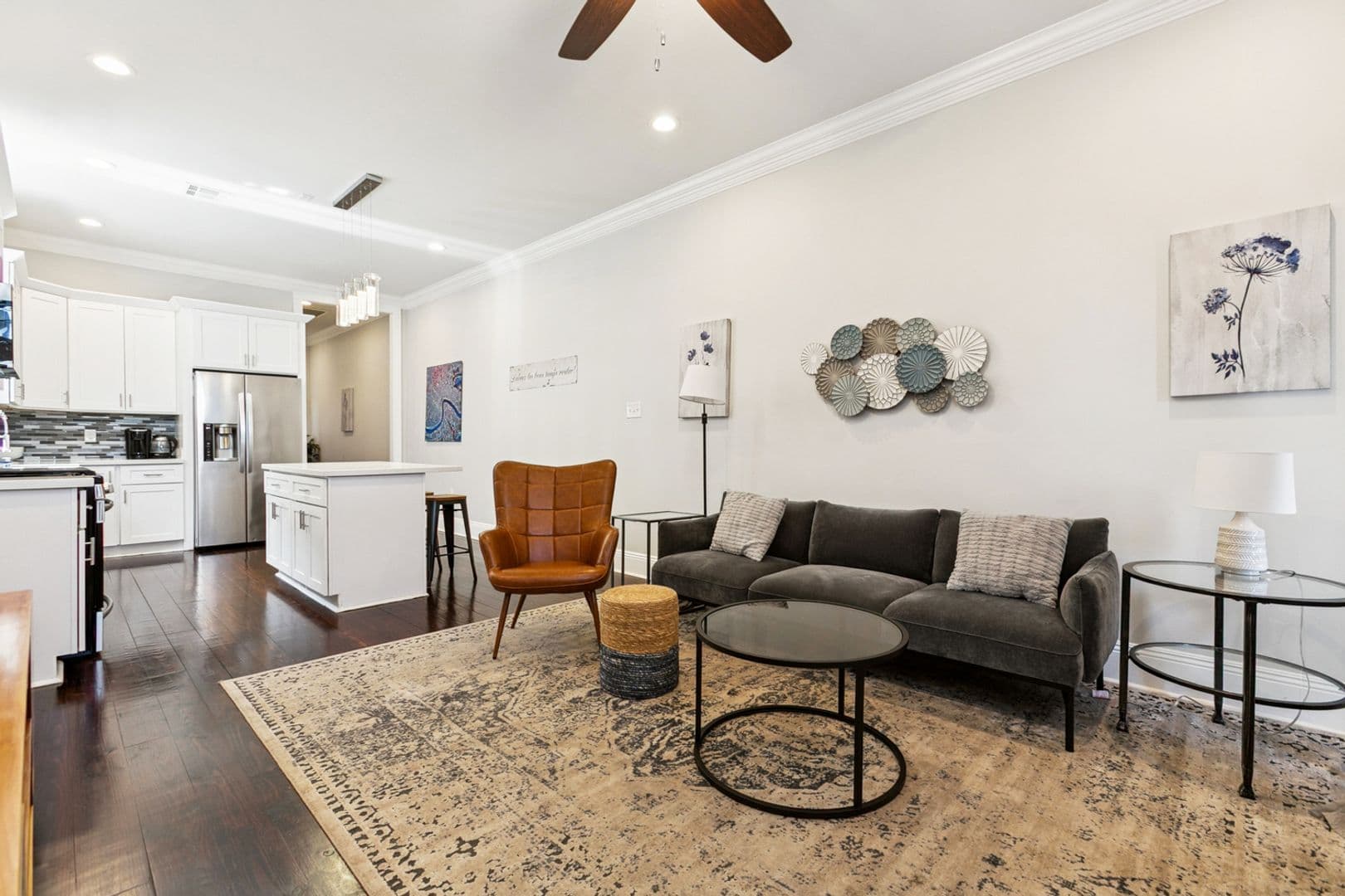 New Orleans Apartment: 2104-2106 Marais St.