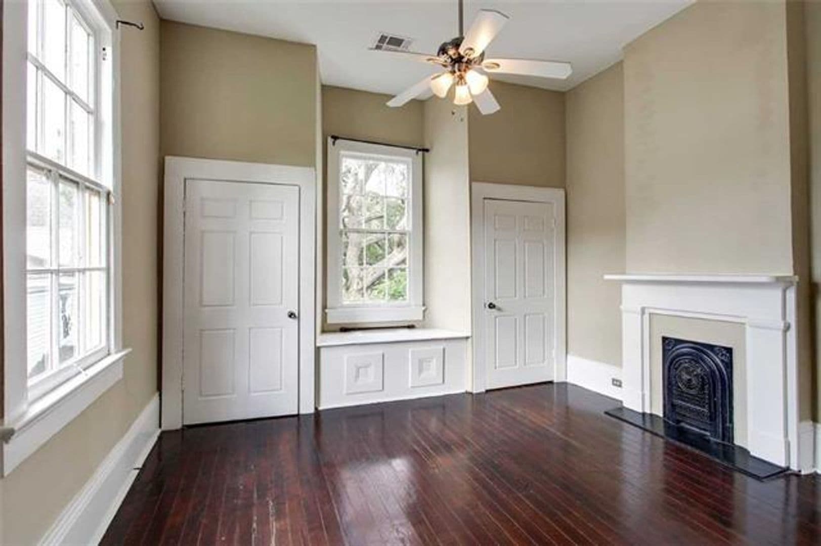 New Orleans Apartment: 227-229 Bermuda St.