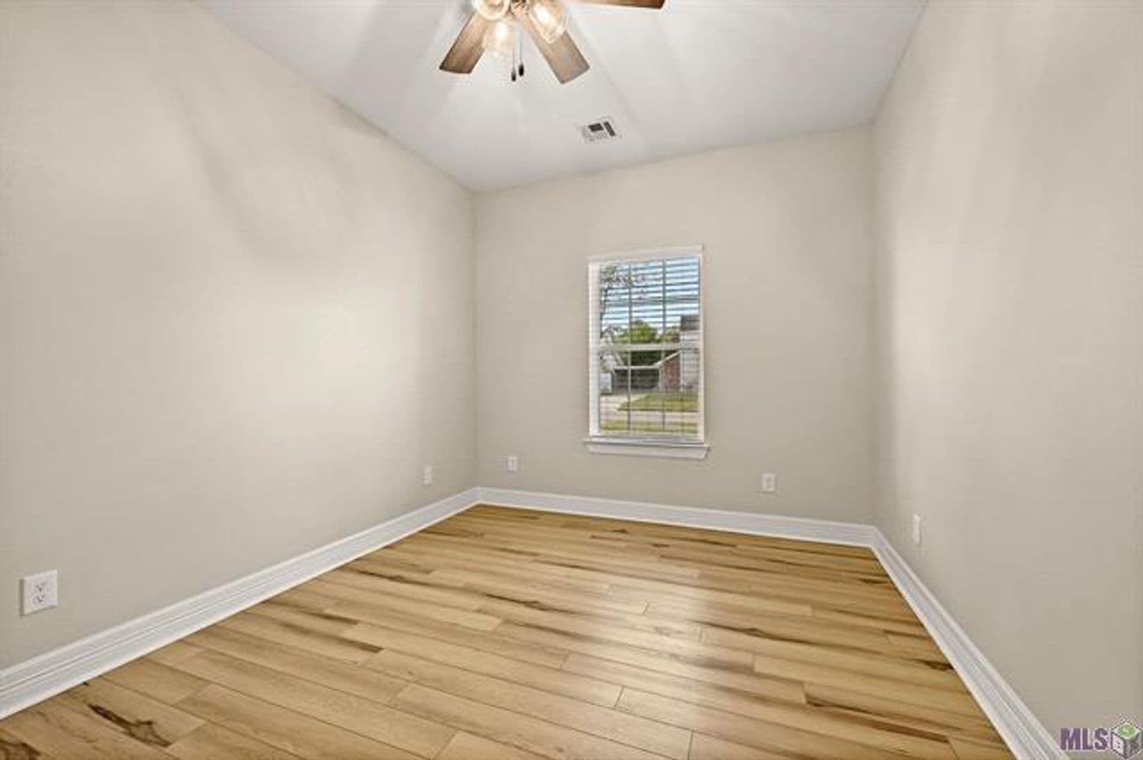 Baton Rouge House: 13411 Country Meadow Ave