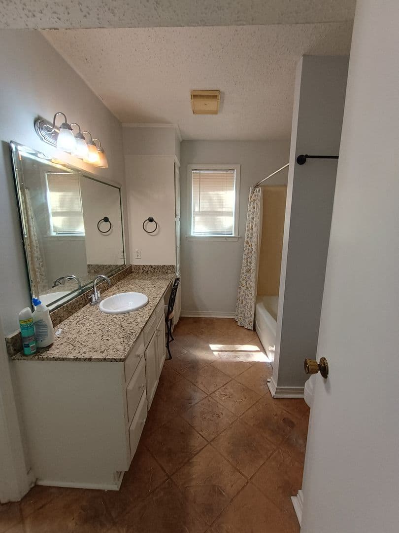 Baton Rouge Townhome: 2452 Brightside Dr