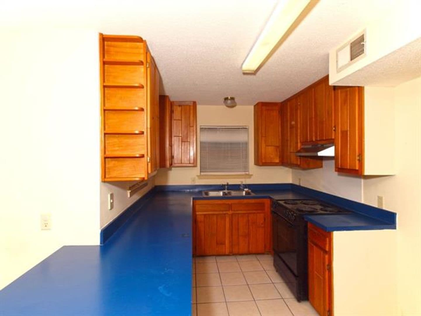 Covington Apartment: 219 & 221 Pear St.