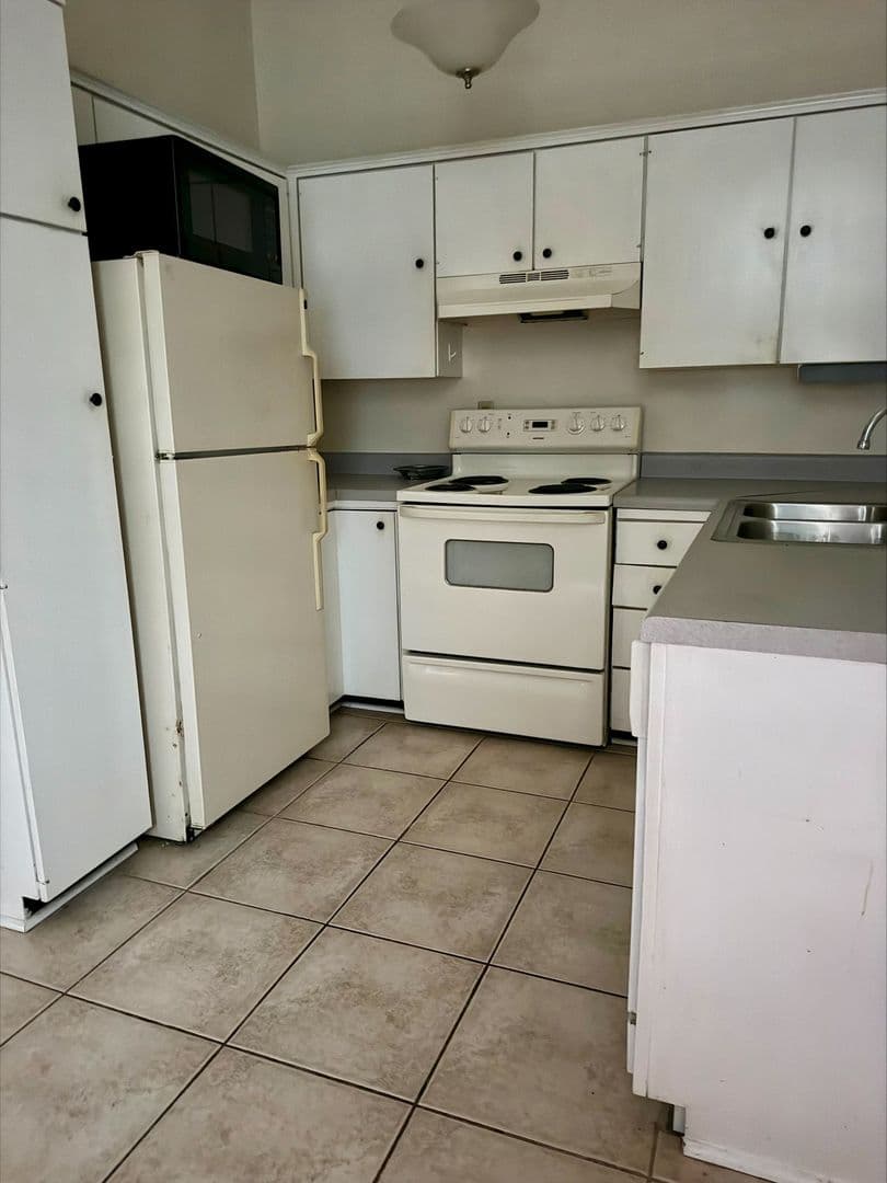 New Orleans Apartment: 2424-2426 Magazine St.