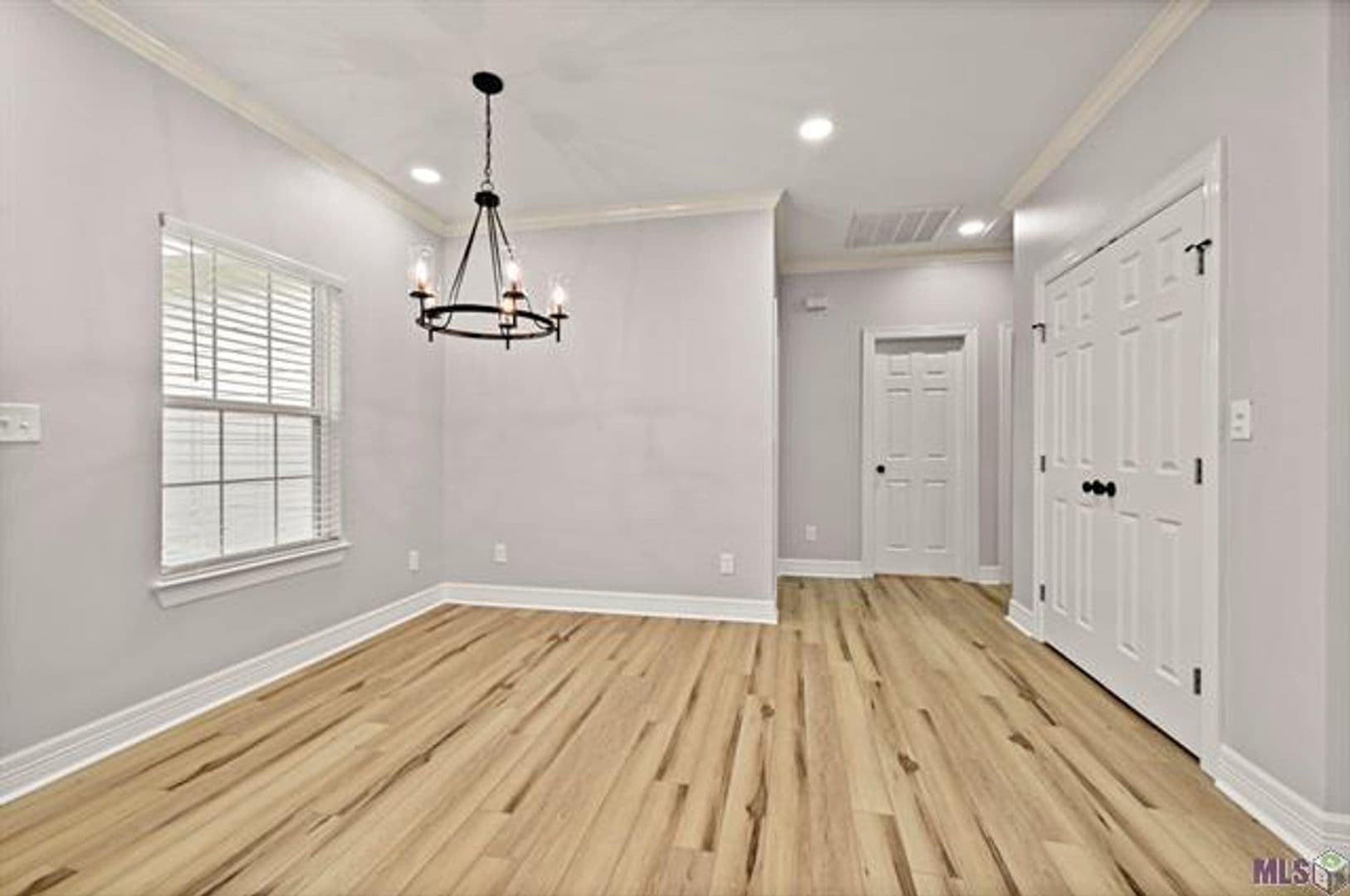Baton Rouge House: 13411 Country Meadow Ave