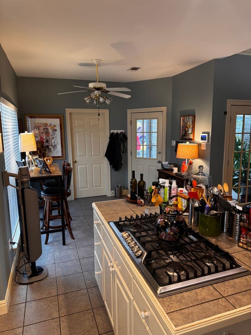 Baton Rouge House: 850 Troutbeck