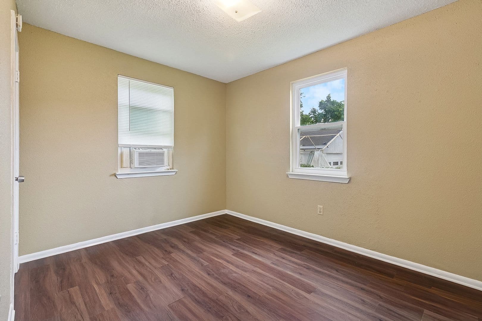 New Orleans Apartment: 521-527 Wagner St