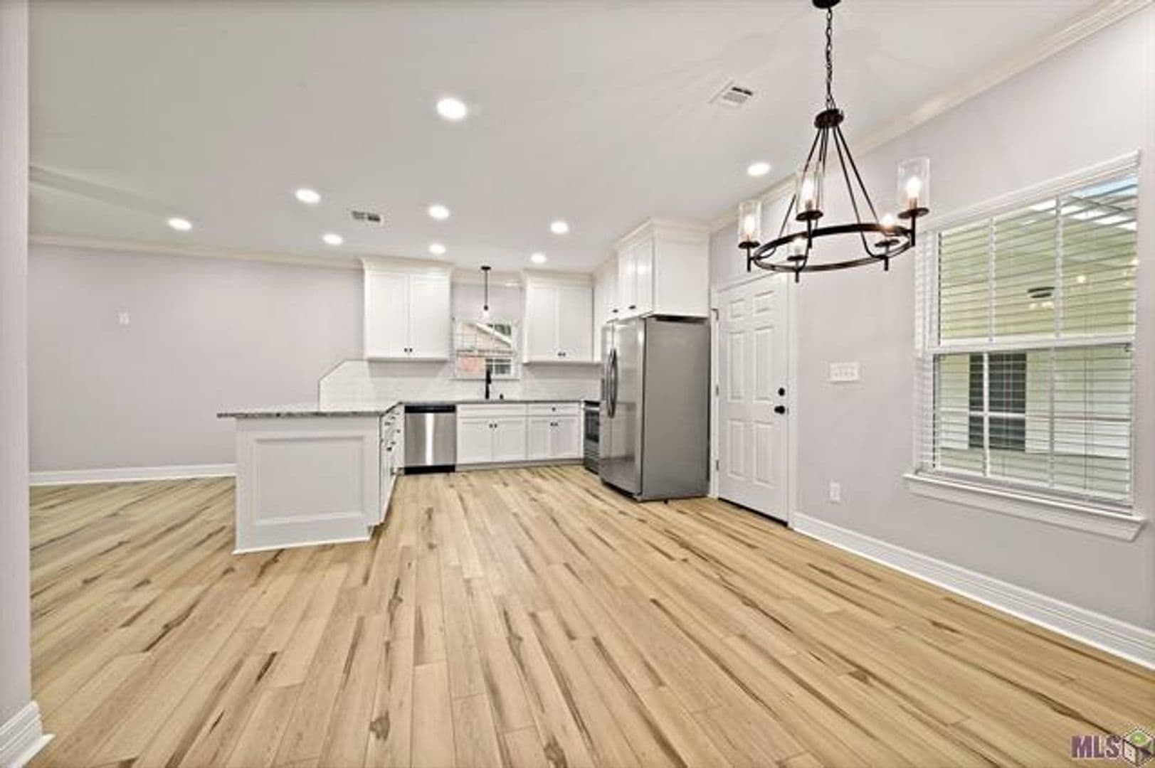 Baton Rouge House: 13411 Country Meadow Ave