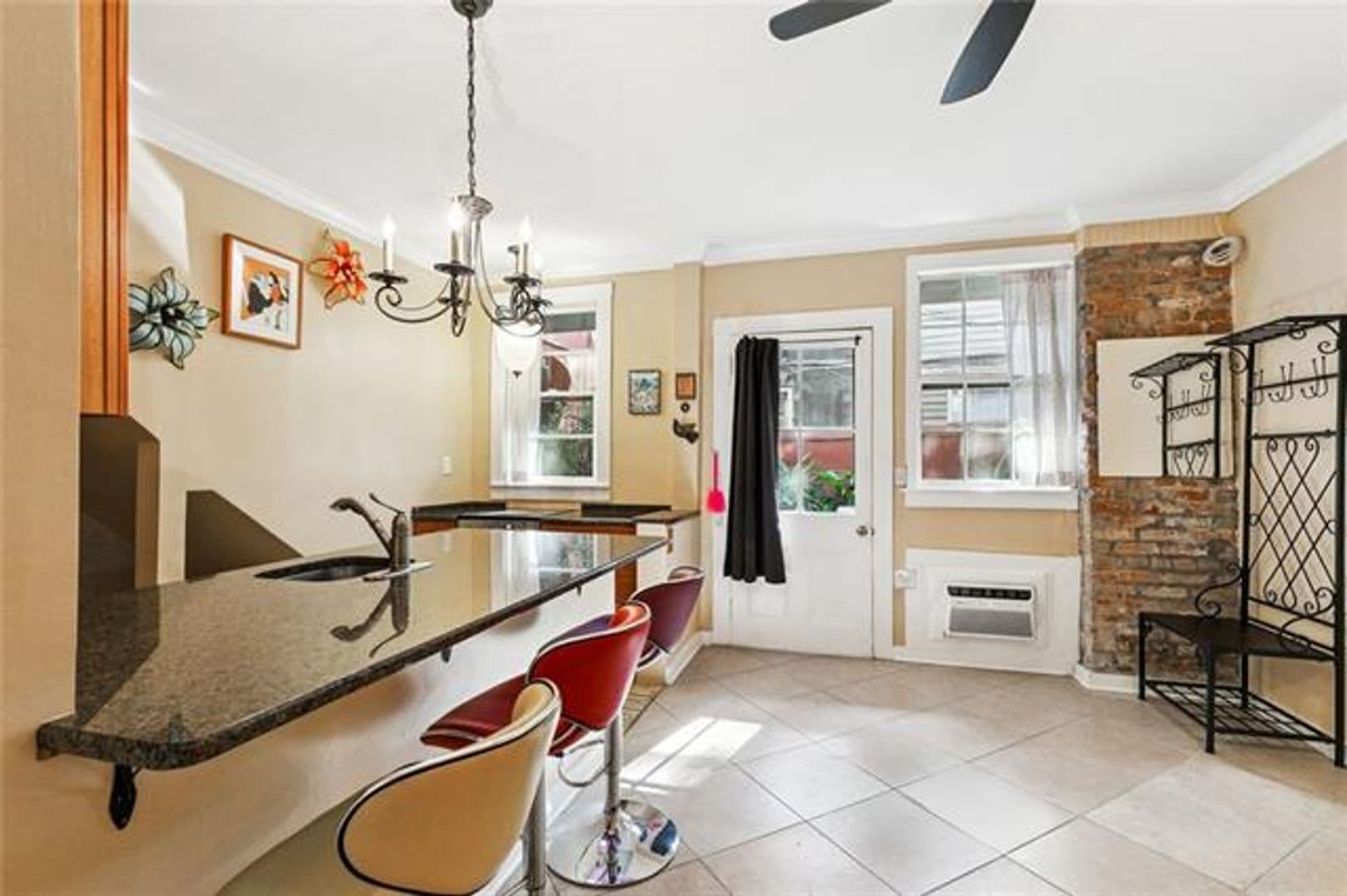 New Orleans House: 931 Royal Unit 5