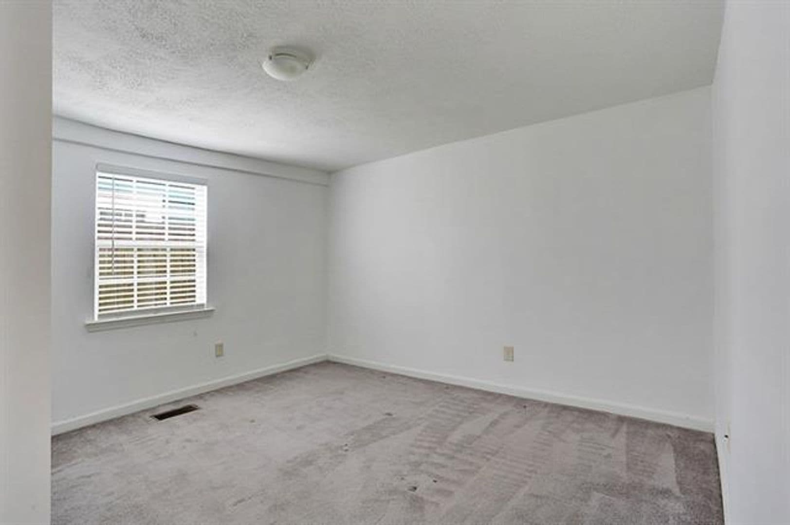New Orleans Apartment: 843 Washington Ave.