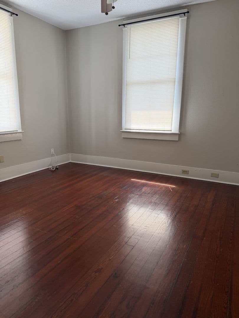 New Orleans Apartment: 3315 Iberville St.