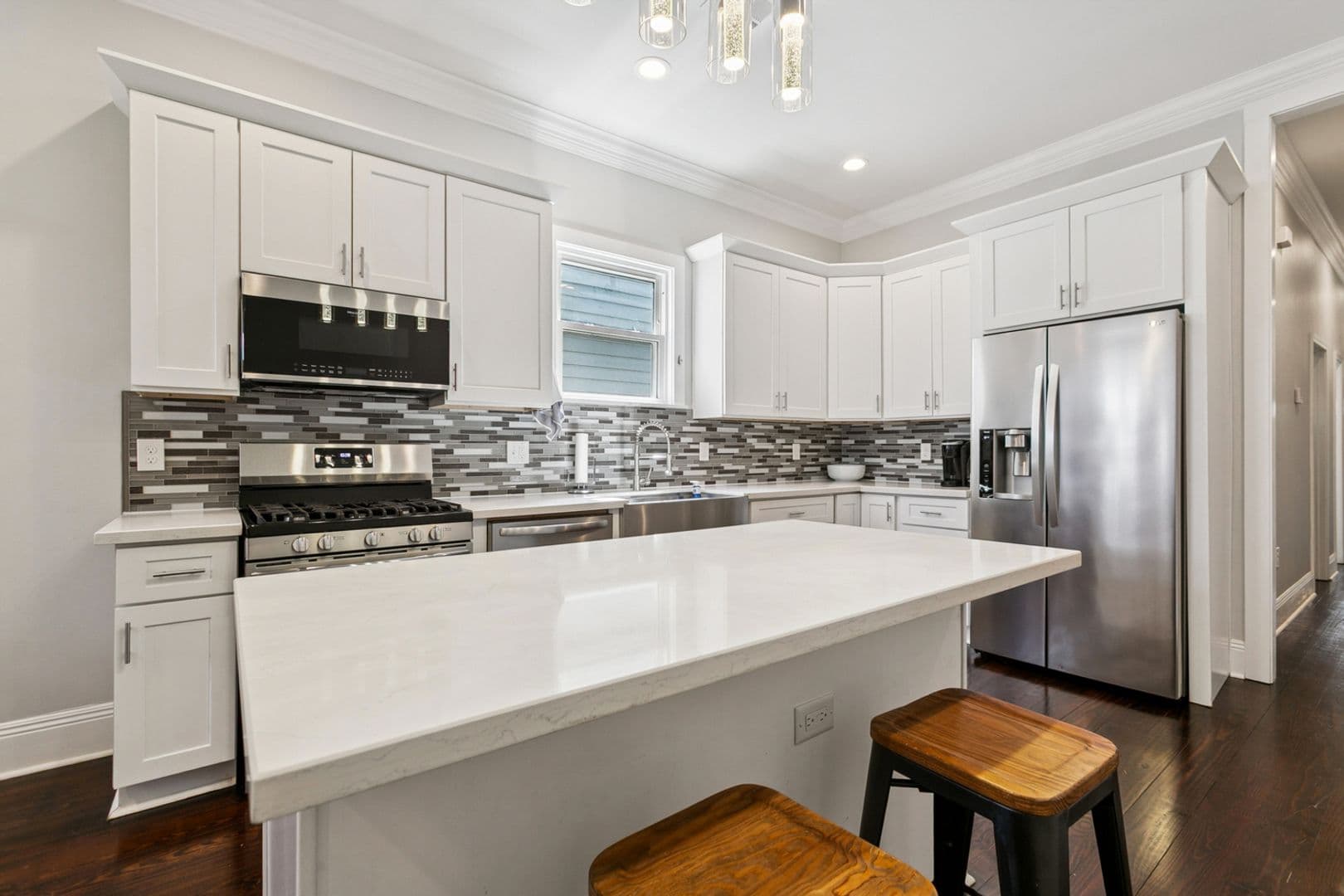 New Orleans Apartment: 2104-2106 Marais St.