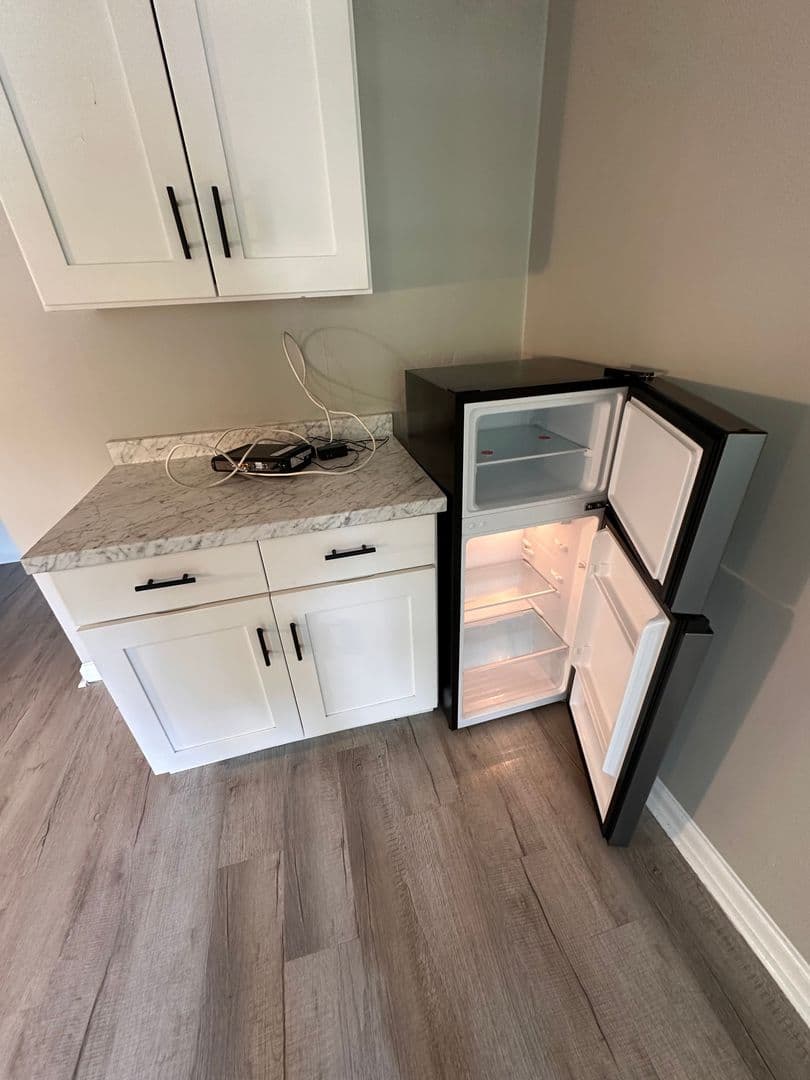 Charleston Apartment: 1607 Bigley Ave
