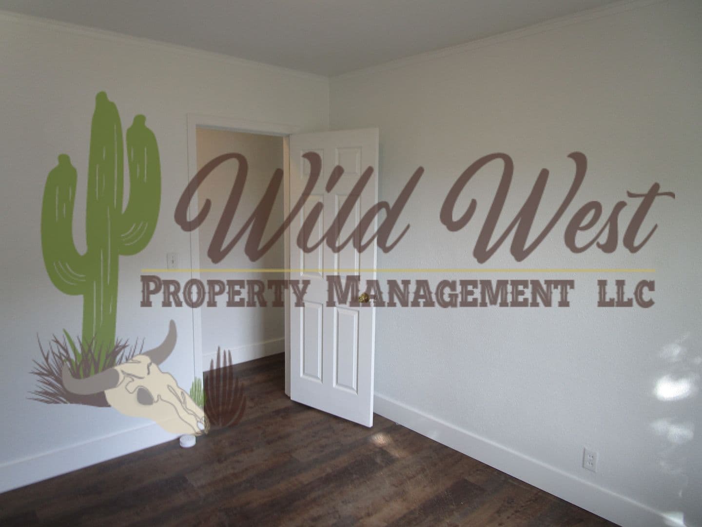 Prineville Apartment: 559/563 NE 2nd Street