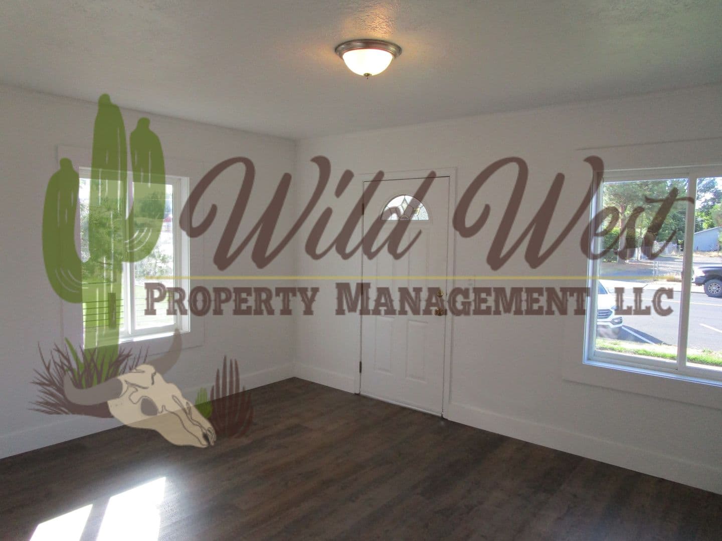 Prineville Apartment: 559/563 NE 2nd Street