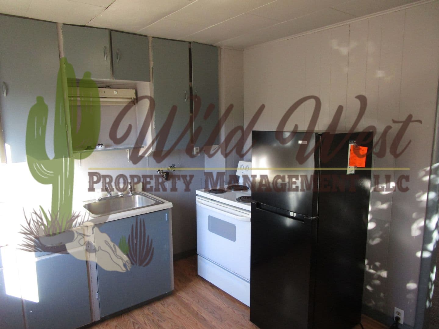 Prineville House: 886 NE 7th Street