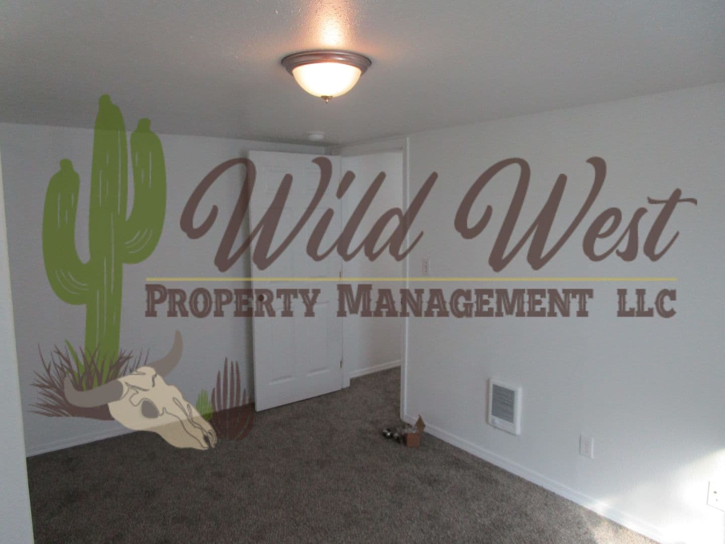 Prineville Apartment: 559/563 NE 2nd Street