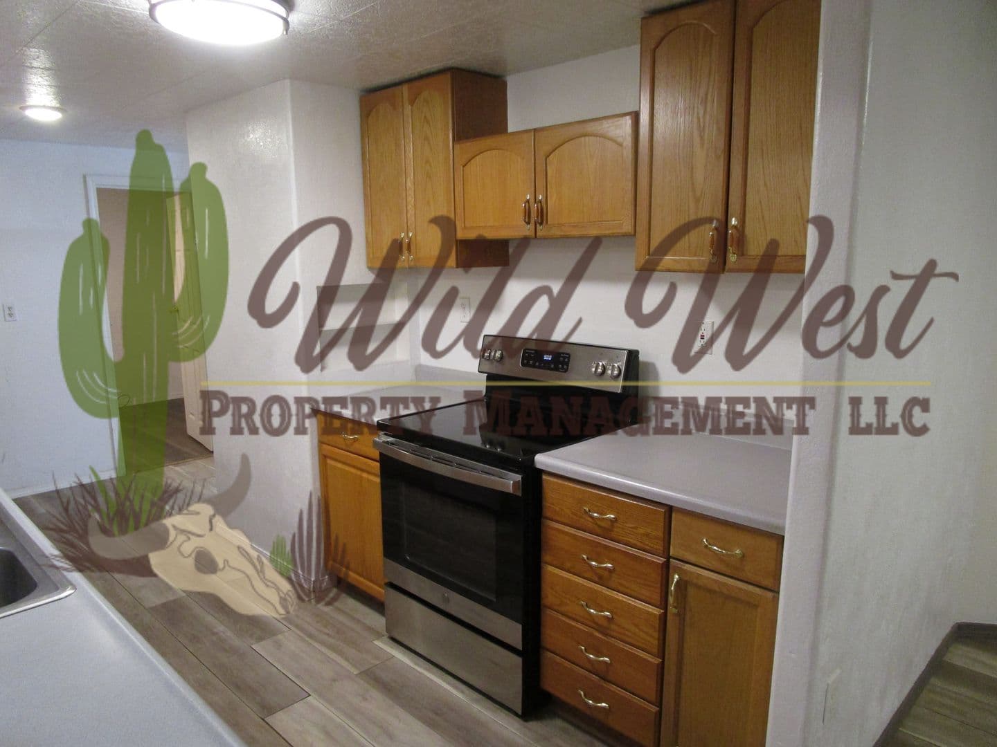 Prineville House: 1940 NE Dobbs Road