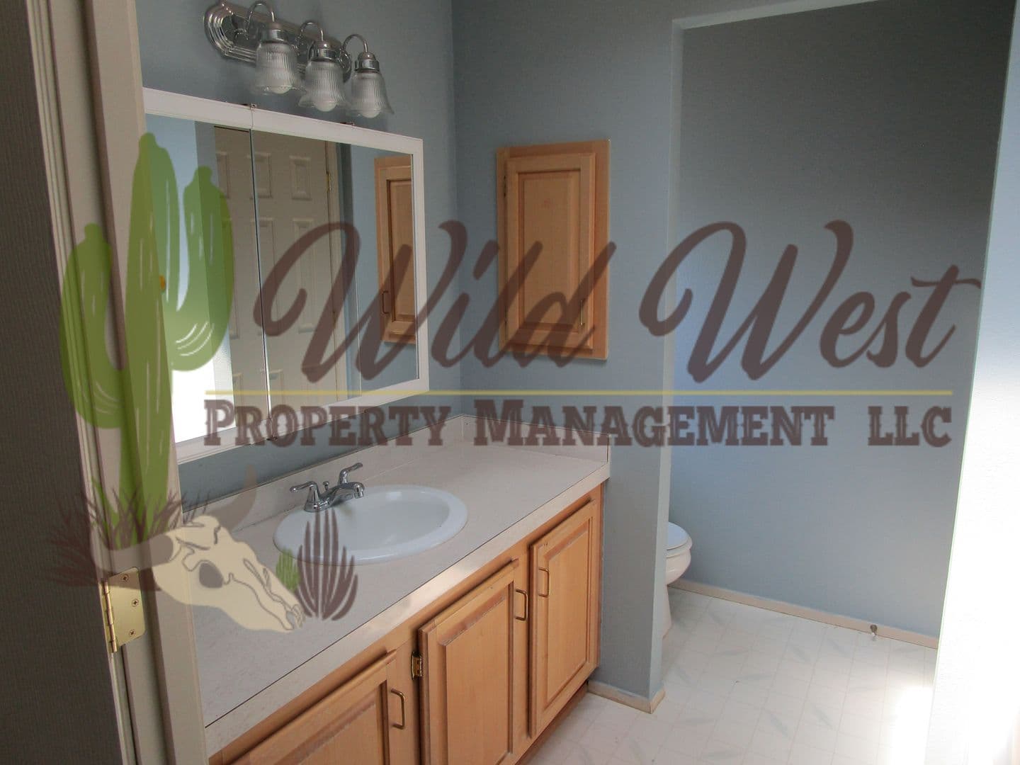 Prineville House: 15142 SE Loafer Ave
