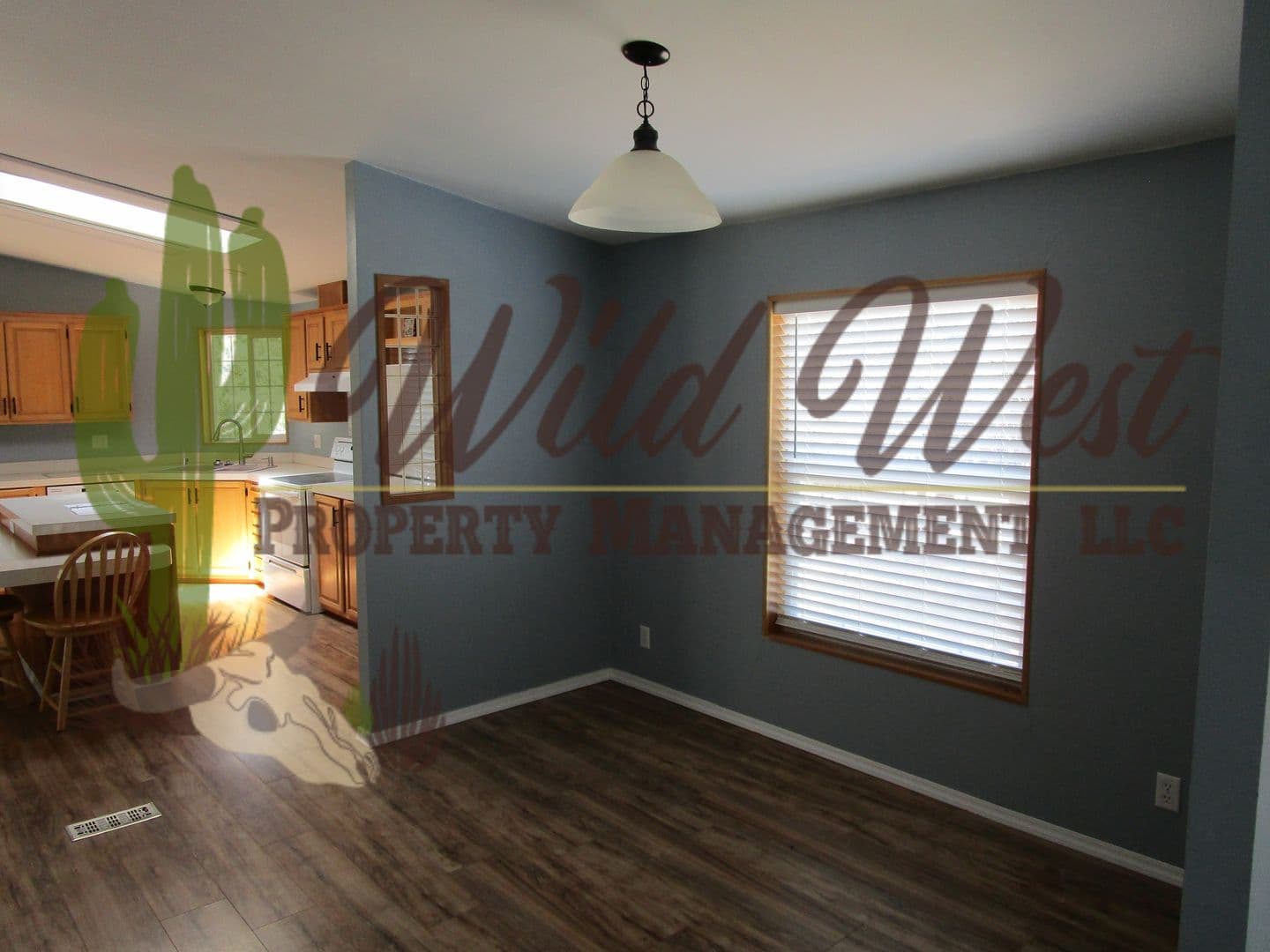 Prineville House: 15142 SE Loafer Ave