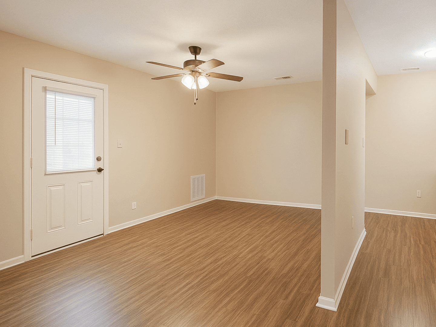 College Station Apartment: 1100 Holik Dr