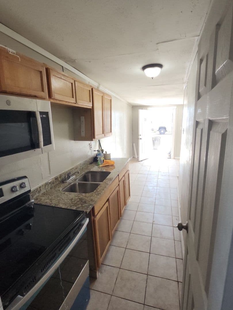 Corpus Christi Apartment: 725 Villa Drive