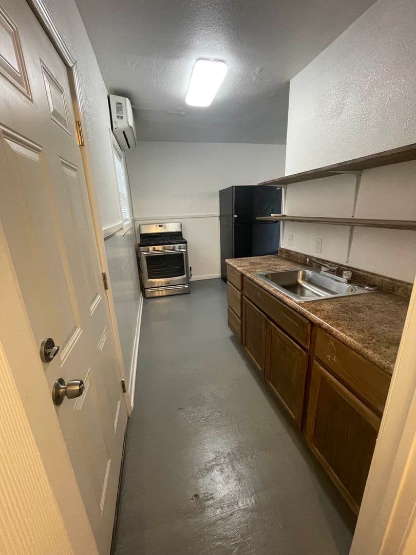 Corpus Christi Apartment: 637 Mohawk Street