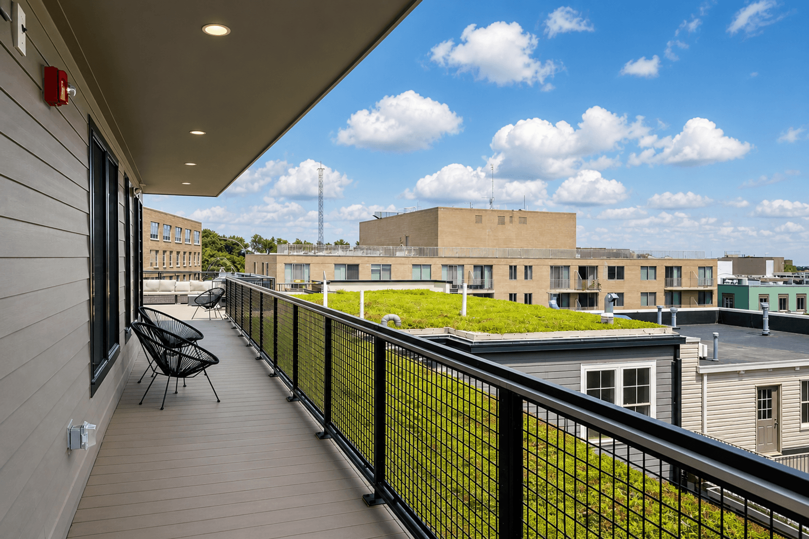 Washington Apartment: 2210 Wisconsin Ave NW