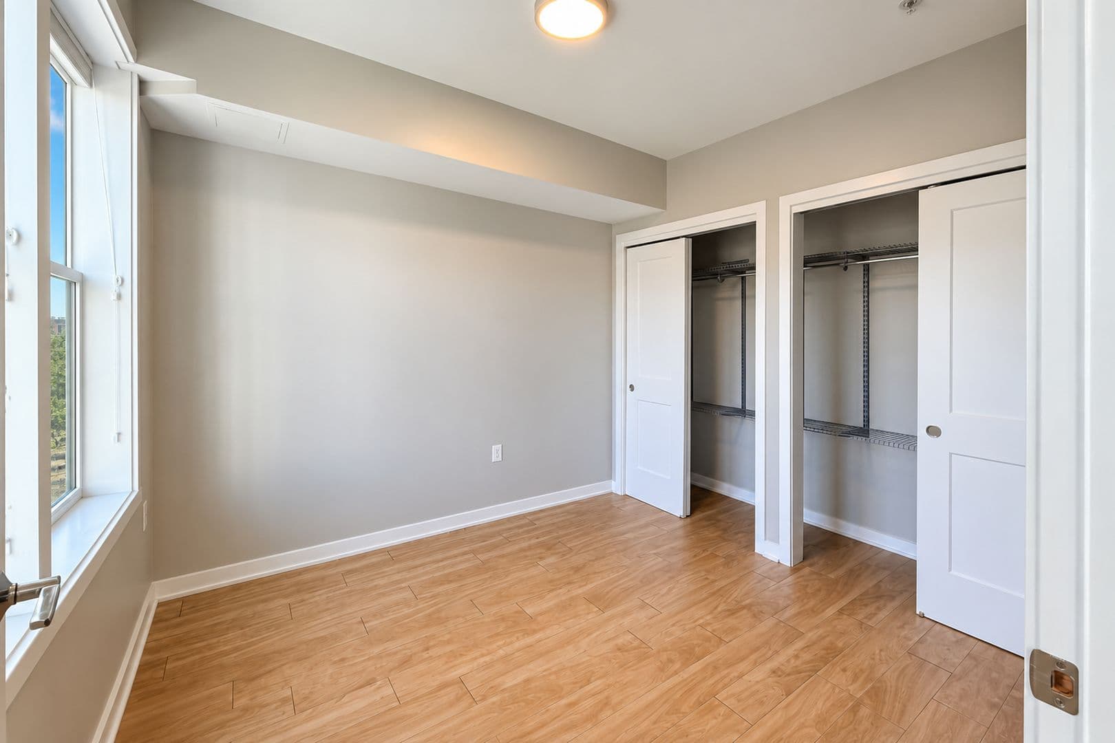 Washington Apartment: 2210 Wisconsin Ave NW