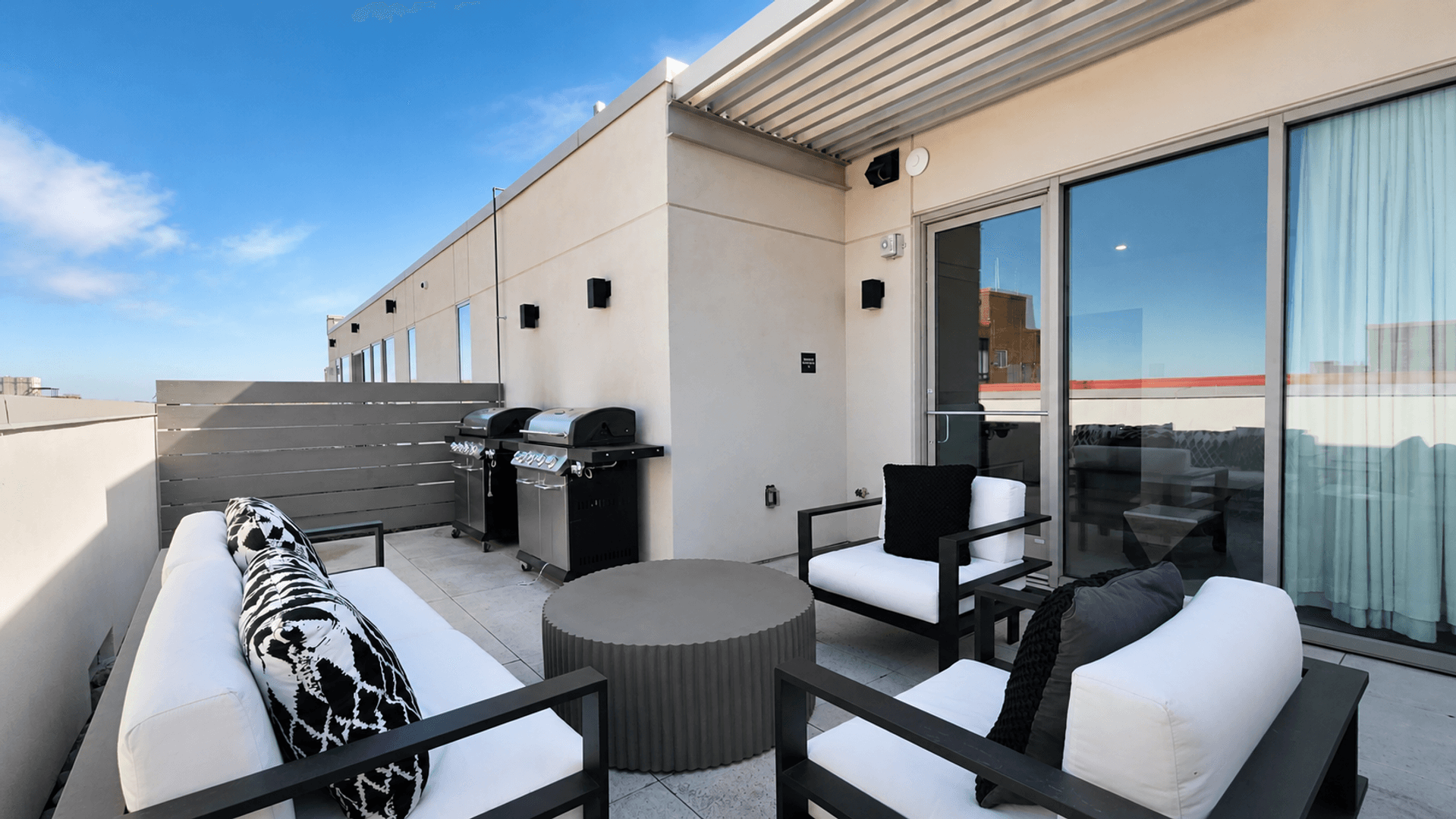 Washington Apartment: 1224 M St NW