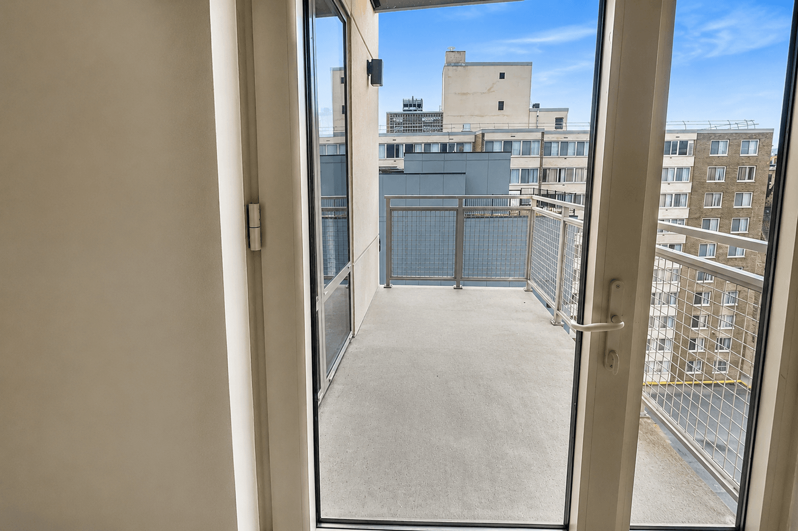 Washington Apartment: 1224 M St NW