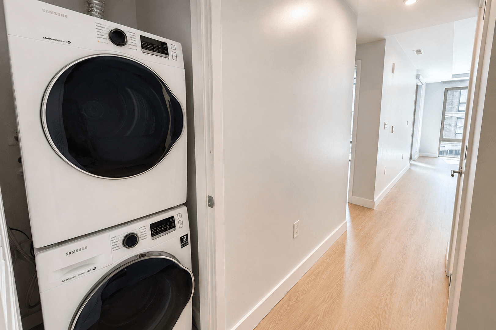 Washington Apartment: 1224 M St NW