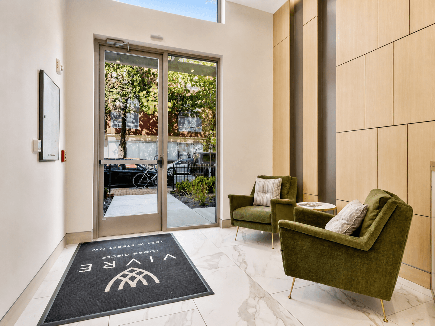 Washington Apartment: 1224 M St NW