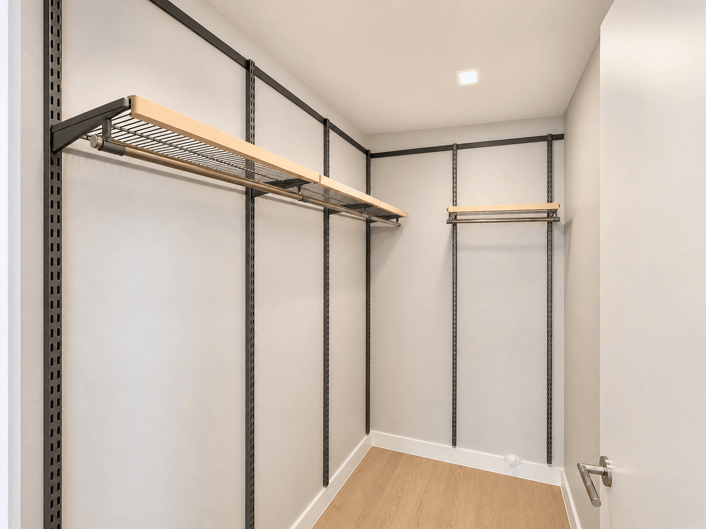 Washington Apartment: 1224 M St NW