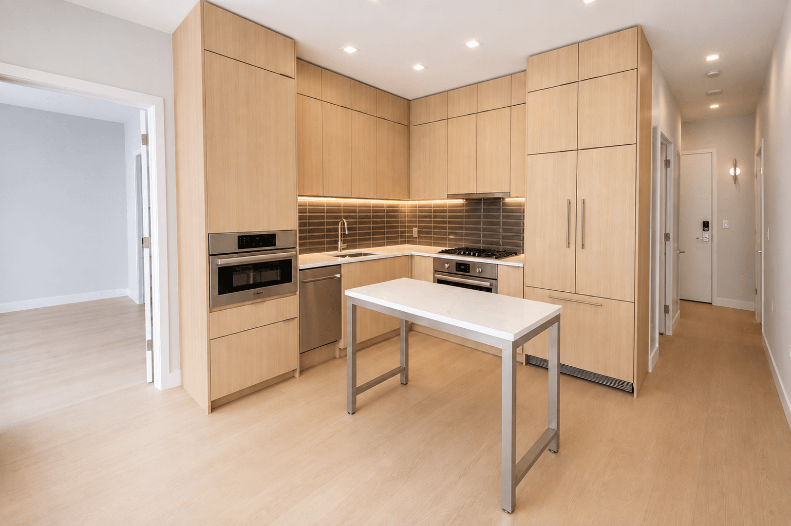 Washington Apartment: 1224 M St NW