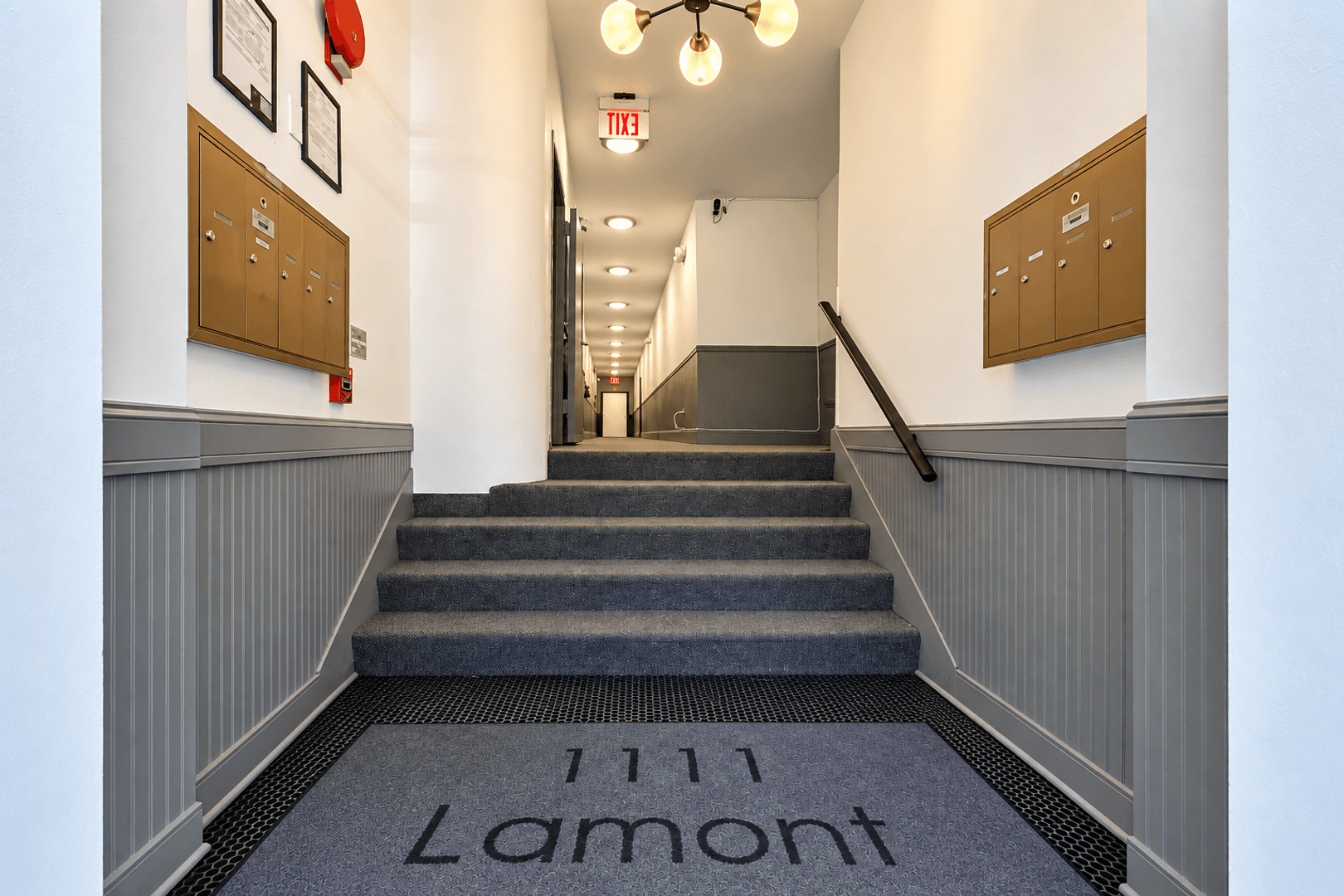 Washington Apartment: 1111 Lamont St NW