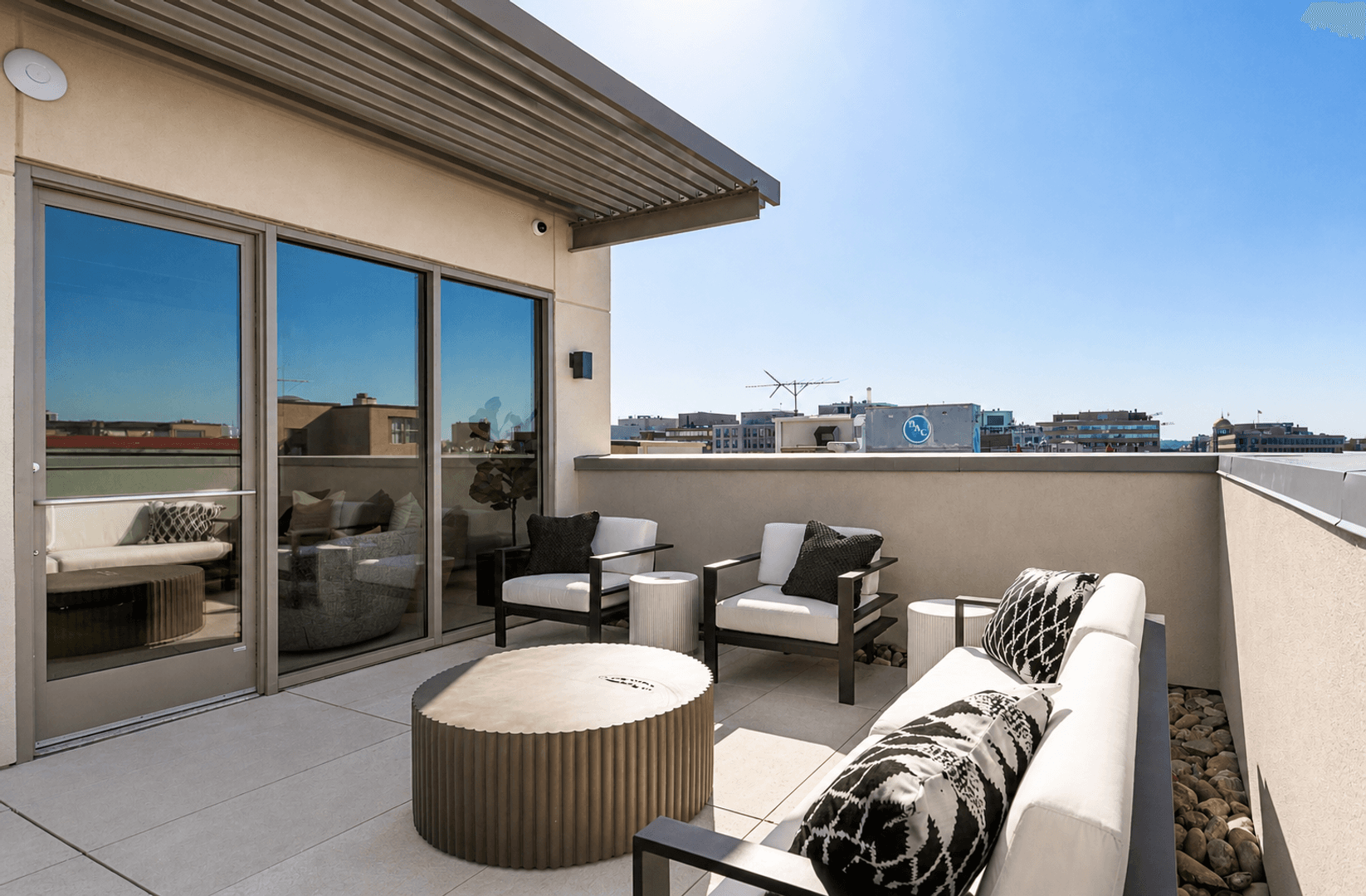 Washington Apartment: 1224 M St NW