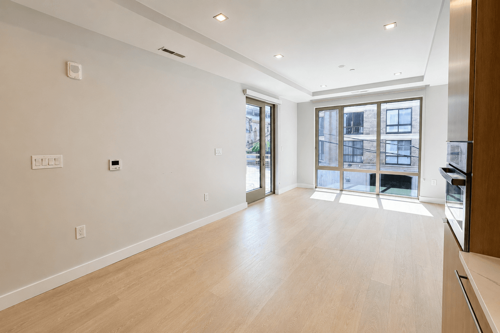 Washington Apartment: 1224 M St NW