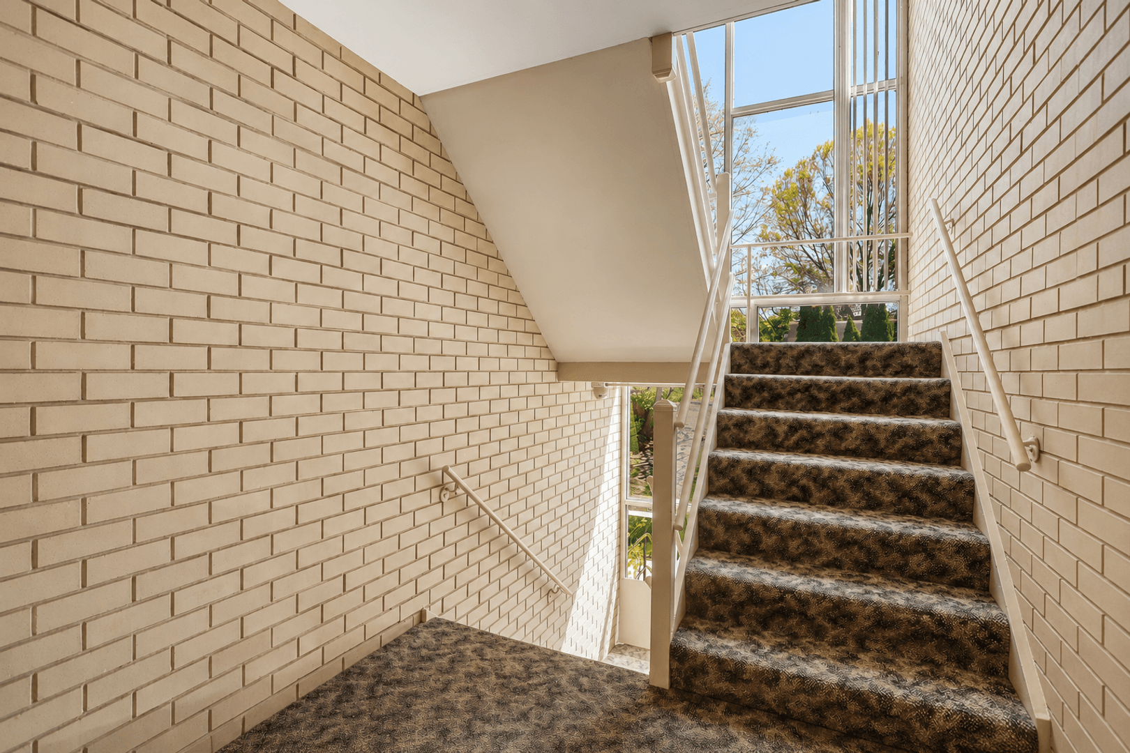 Washington Apartment: 4465 MacArthur Blvd NW