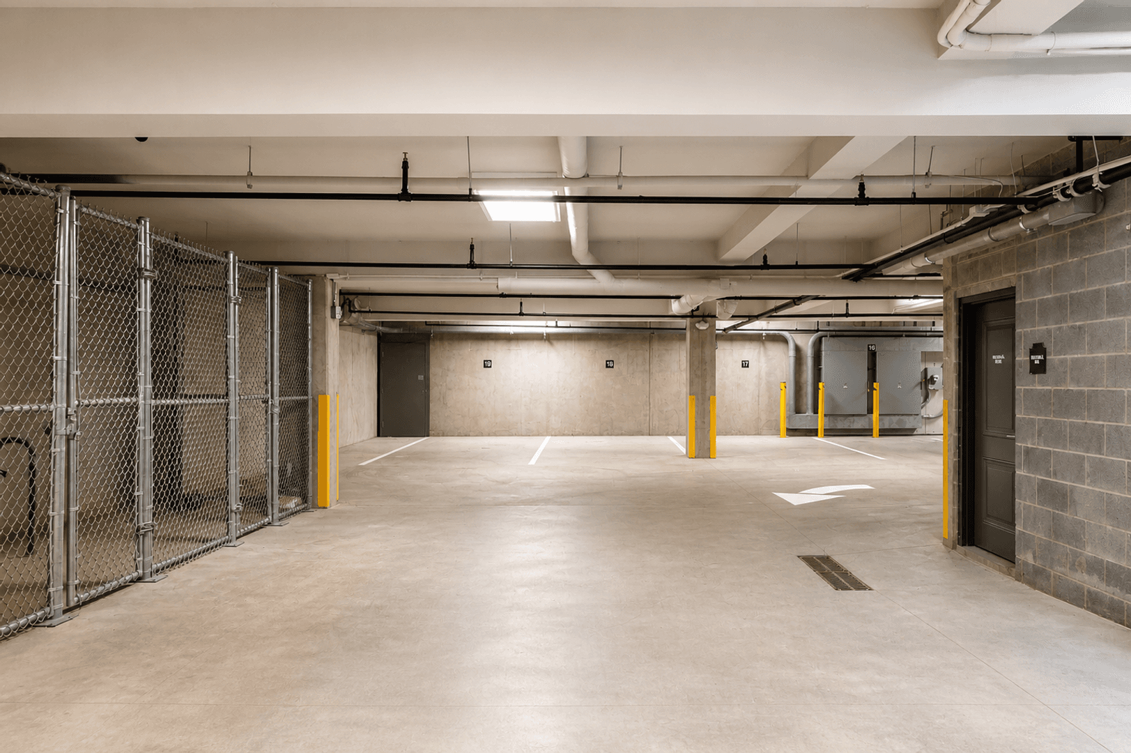 Washington Apartment: 2210 Wisconsin Ave NW