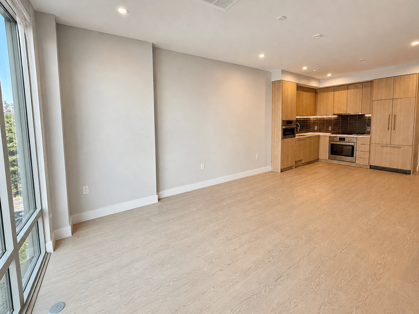 Washington Apartment: 1224 M St NW