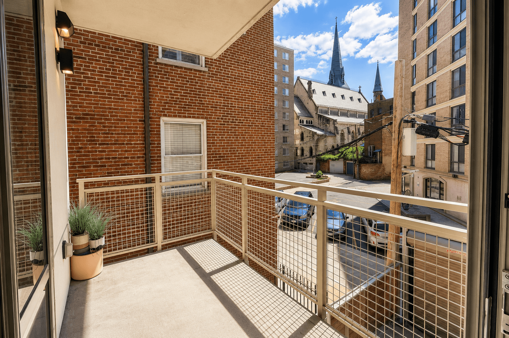 Washington Apartment: 1224 M St NW