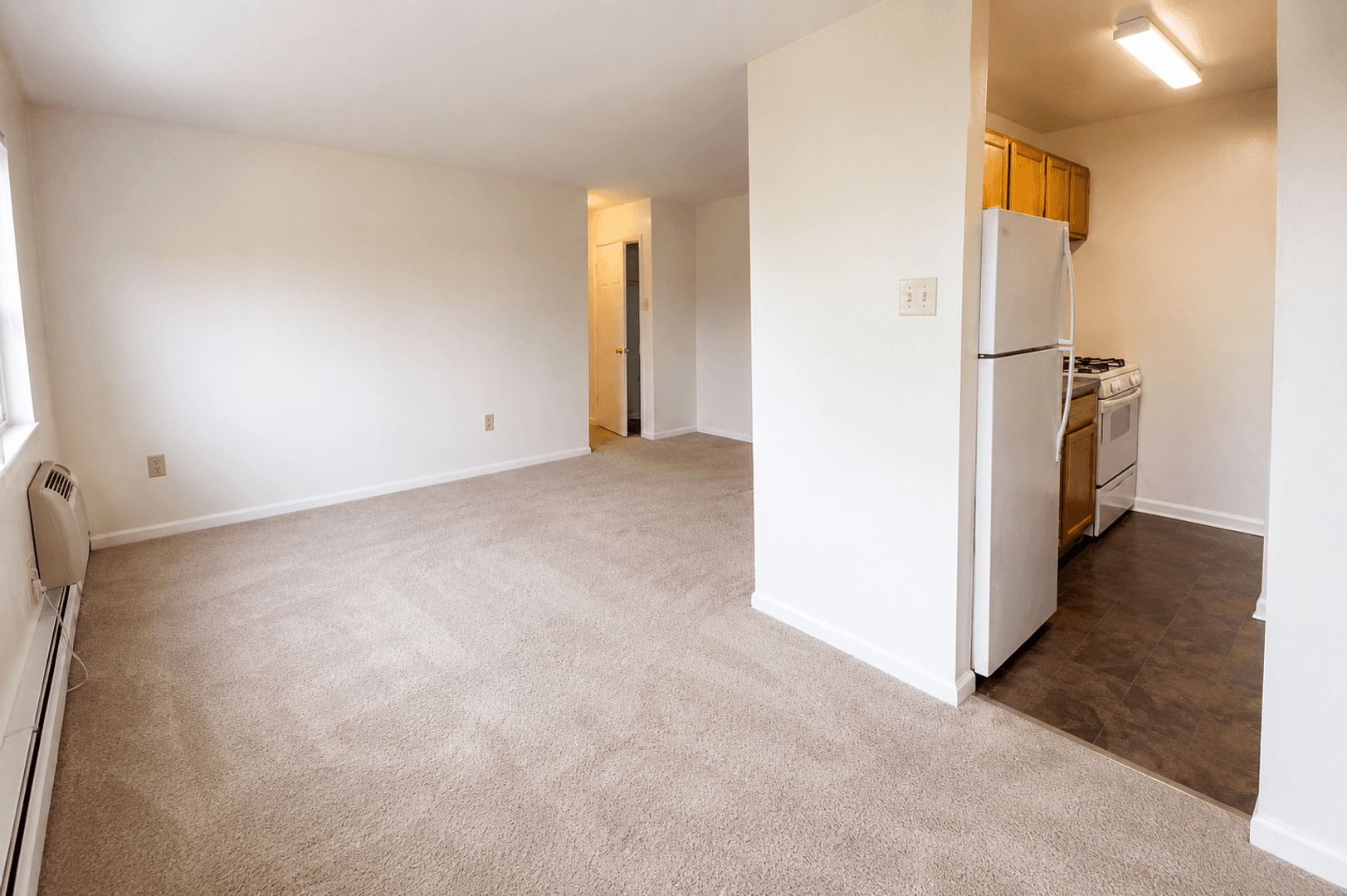 Washington Apartment: 4465 MacArthur Blvd NW