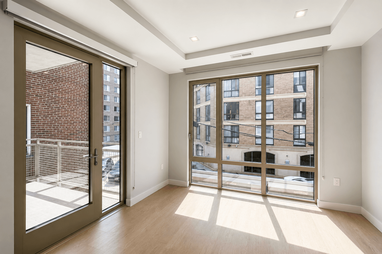 Washington Apartment: 1224 M St NW