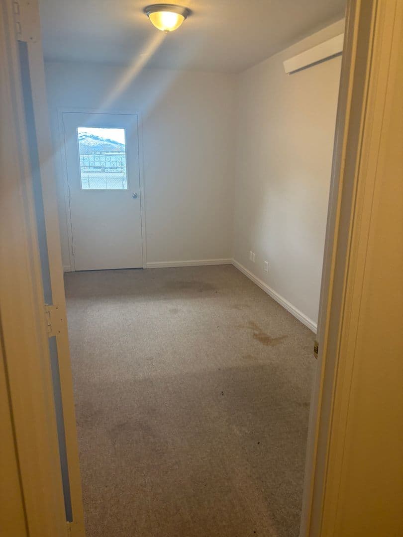 Jackson Apartment: 1200 Gregory Lane