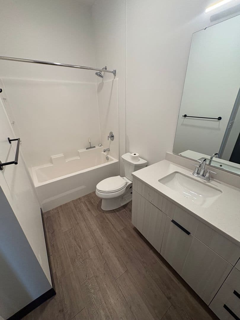 Jackson Apartment: 1140 Highway 22