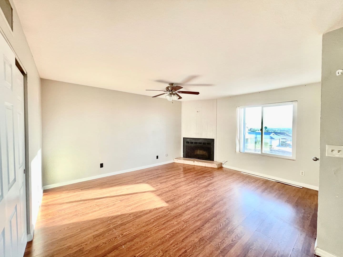 Las Vegas Apartment: 2149 Exeter Drive