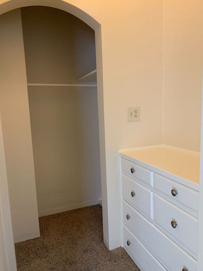 San Diego Apartment: 433 Nutmeg Street
